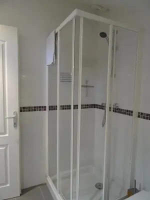 Salle de bains dans l'établissement Maison Gille