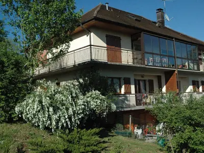 Jardin de l'établissement gîtes des planchettes