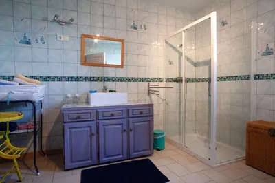 Salle de bains dans l'établissement Gîte de Sidonie