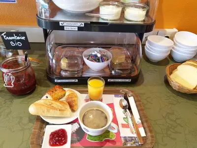 Nourriture dans l'hôtel ou à proximité