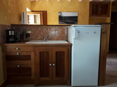 Cuisine ou kitchenette dans l'établissement le gîte de viré