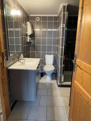 Salle de bains dans l'établissement L'Ermitage St. Roch