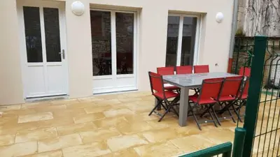 Balcon ou terrasse dans l'établissement Cottage nuiton