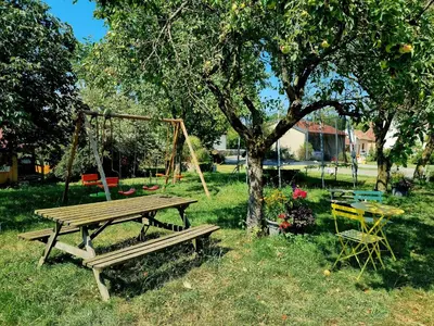 Jardin de l'établissement La Favière Enchantée - le gîte