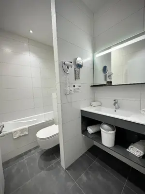Salle de bains dans l'établissement Le Relais de la Sans Fond