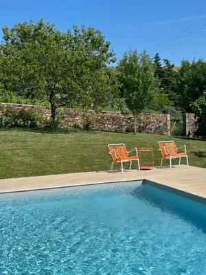 Piscine de l'établissement Chambres d'hôtes Vers la Croix ou située à proximité