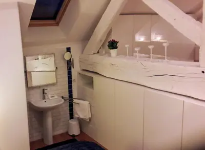 Salle de bains dans l'établissement La Cuvée-Saint-Georges