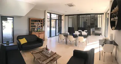 Coin salon dans l'établissement Le Clos n°5