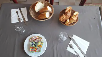 Nourriture dans l'hôtel ou à proximité
