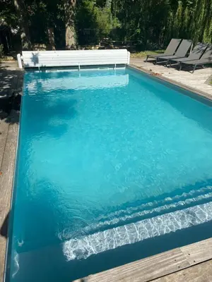 Piscine de l'établissement Les Cottages de la Norge ou située à proximité