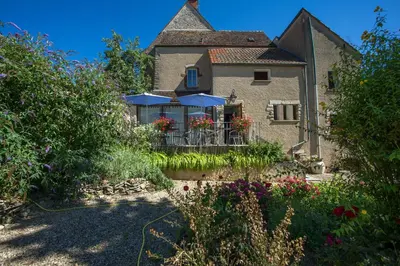 Jardin de l'établissement Hostellerie Du Chateau