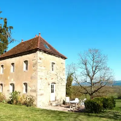Holiday Home Premier gîte de Bouton by Interhome