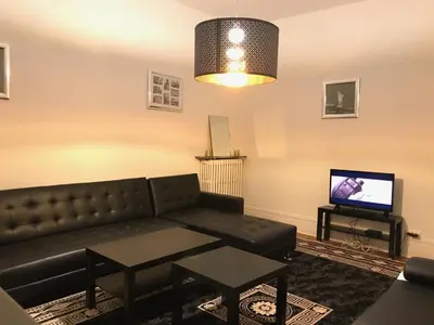 Télévision ou salle de divertissement dans l'établissement Luxury Suite Lilas 1