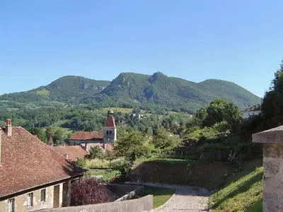 Vue générale sur la montagne ou vue sur la montagne depuis l'appartement