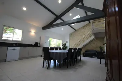Cuisine ou kitchenette dans l'établissement Gîte 