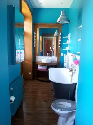 Salle de bains dans l'établissement Château Bel-Air
