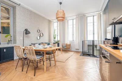 Cuisine ou kitchenette dans l'établissement La chouette d'or