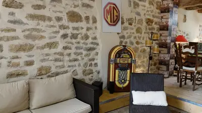 Coin salon dans l'établissement L'écurie