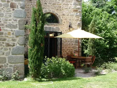Jardin de l'établissement Le Moulin Rénové
