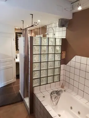 Salle de bains dans l'établissement Maison d'Eusébia