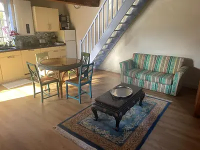 Cuisine ou kitchenette dans l'établissement Maison Bleue