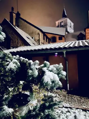 L'établissement Auberge du Renard'eau en hiver