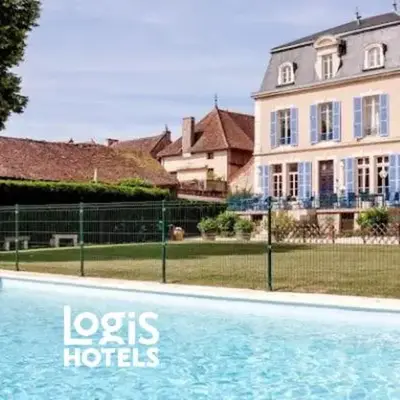 Logis Hotel Domaine du Cheval Blanc