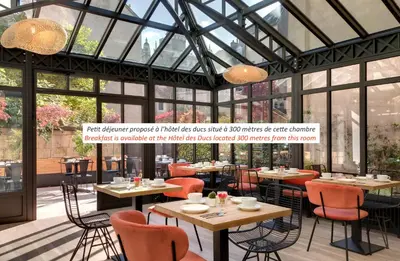 Restaurant ou autre lieu de restauration dans l'établissement Résidence des Ducs