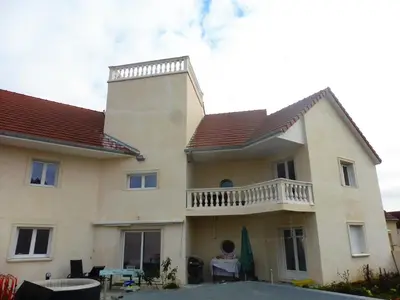 Bâtiment de le séjour chez l'habitant