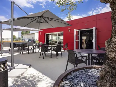 Restaurant ou autre lieu de restauration dans l'établissement ibis Dijon Sud