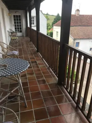 Balcon ou terrasse dans l'établissement Auberge du val d’ouche