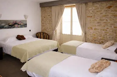 Un ou plusieurs lits dans un hébergement de l'établissement Relais de Bèze