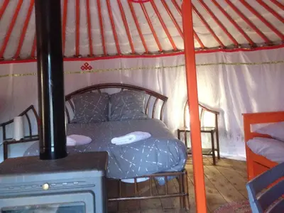 Coin salon dans l'établissement Yourte Mongole