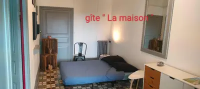 Coin salon dans l'établissement Calme et Volupté