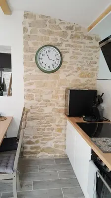 Cuisine ou kitchenette dans l'établissement La Cadole de Chardonnay