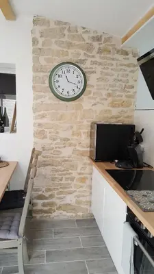 Cuisine ou kitchenette dans l'établissement La Cadole de Chardonnay