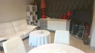 Coin salon dans l'établissement 25 Rue Raymond Braillard
