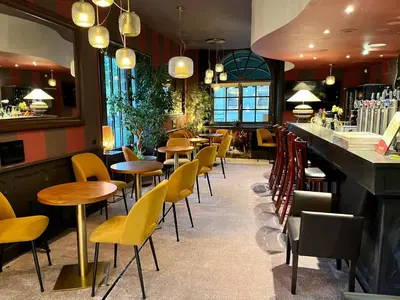 Restaurant ou autre lieu de restauration dans l'établissement Logis Hôtel des Messageries