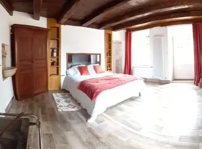 Un ou plusieurs lits dans un hébergement de l'établissement La Maison des Maîtres de Forge
