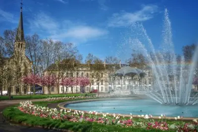 Jardin de l'établissement Très bel appartement dijonnais place Wilson GUTEMBERT