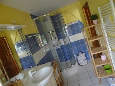 Salle de bains dans l'établissement Gîte L'étable