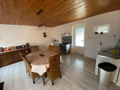 Cuisine ou kitchenette dans l'établissement La petite Maison