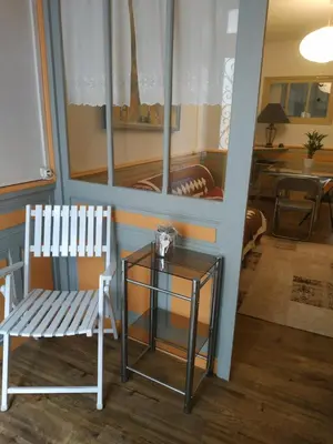 Coin salon dans l'établissement Gite de la Madeleine 80 m2