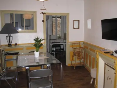Télévision ou salle de divertissement dans l'établissement Gite de la Madeleine 80 m2