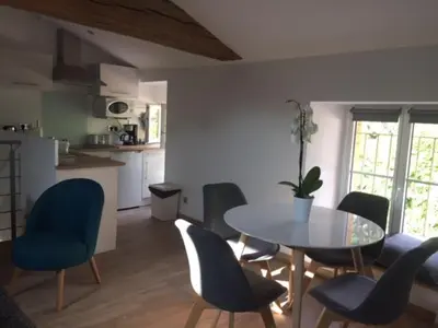 Cuisine ou kitchenette dans l'établissement Gîte des Charmilles /La Maison des Gardes