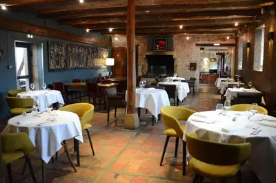 Restaurant ou autre lieu de restauration dans l'établissement Art'Hotel & SPA Le Potin Gourmand