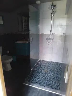 Salle de bains dans l'établissement Chambres d'Hôtes Roseland