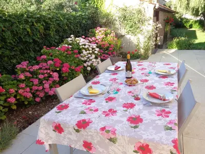 Jardin de l'établissement B&B Les Cistelles