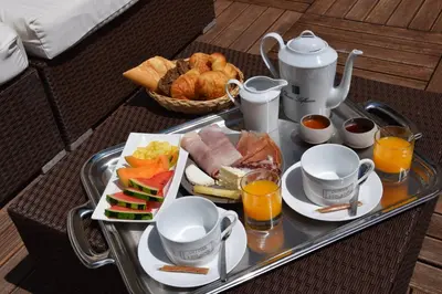 Nourriture dans l'hôtel ou à proximité
