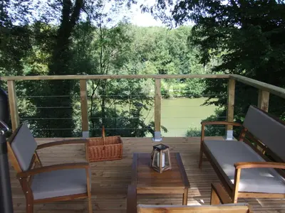 Balcon ou terrasse dans l'établissement LES GITES DU PARC KOTA DOUBLE climatisé